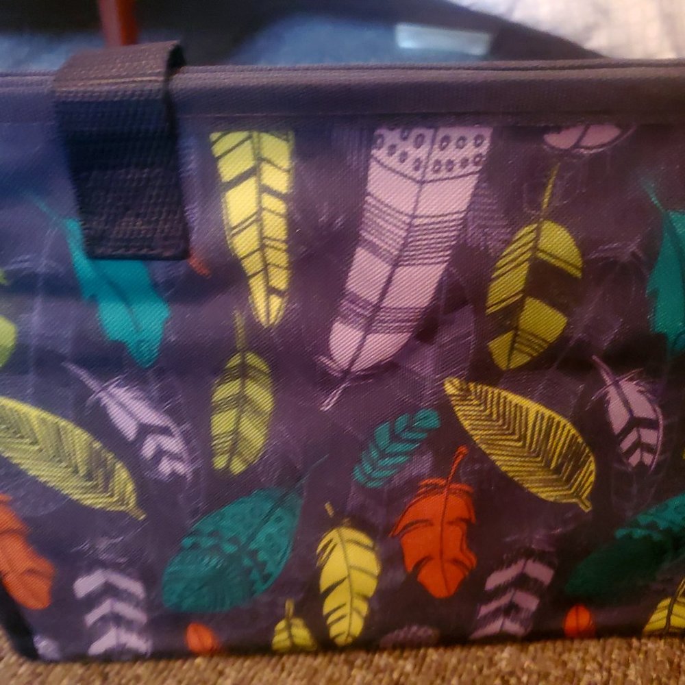 31 Get Creative Caddy in Falling Feathers